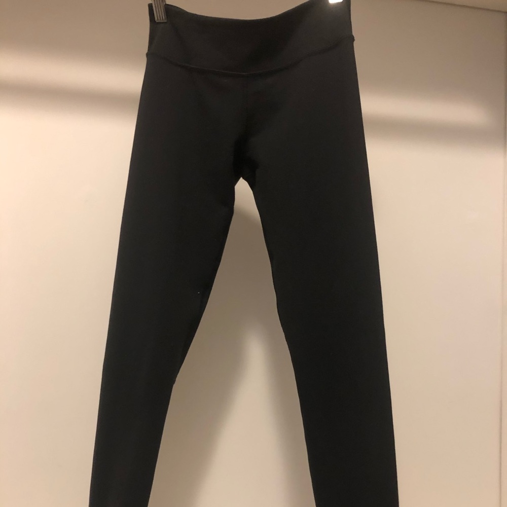 COPY - Black Ivivva leggings